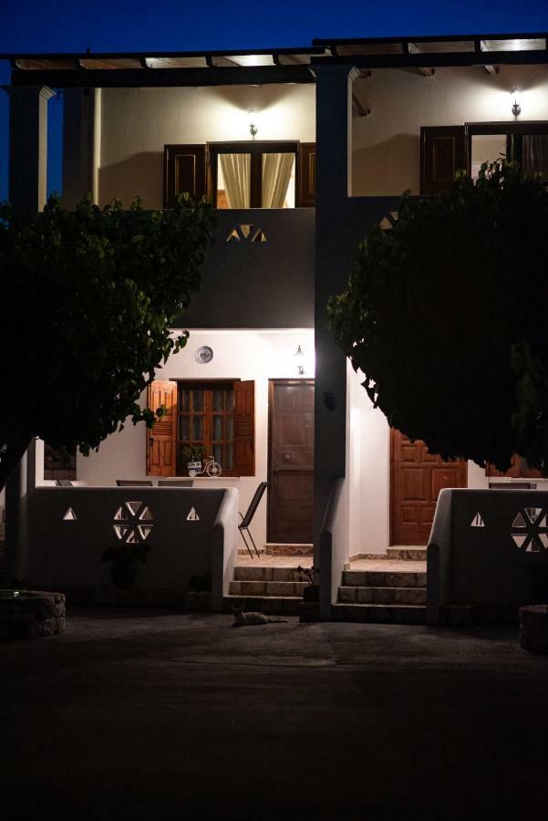 Athena'S Houses Skyros Esterno foto